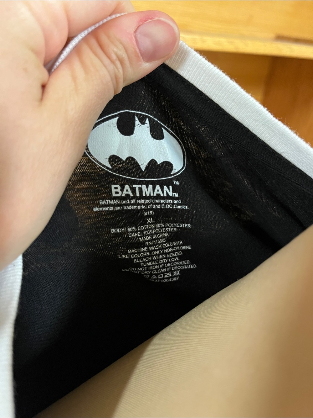 DC Comics Black T-shirt with White Batman Logo - Picture 2 of 4